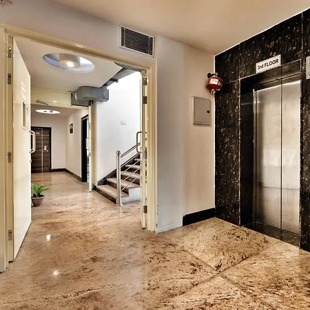 Airport Hotel Delhi Aerocity-3